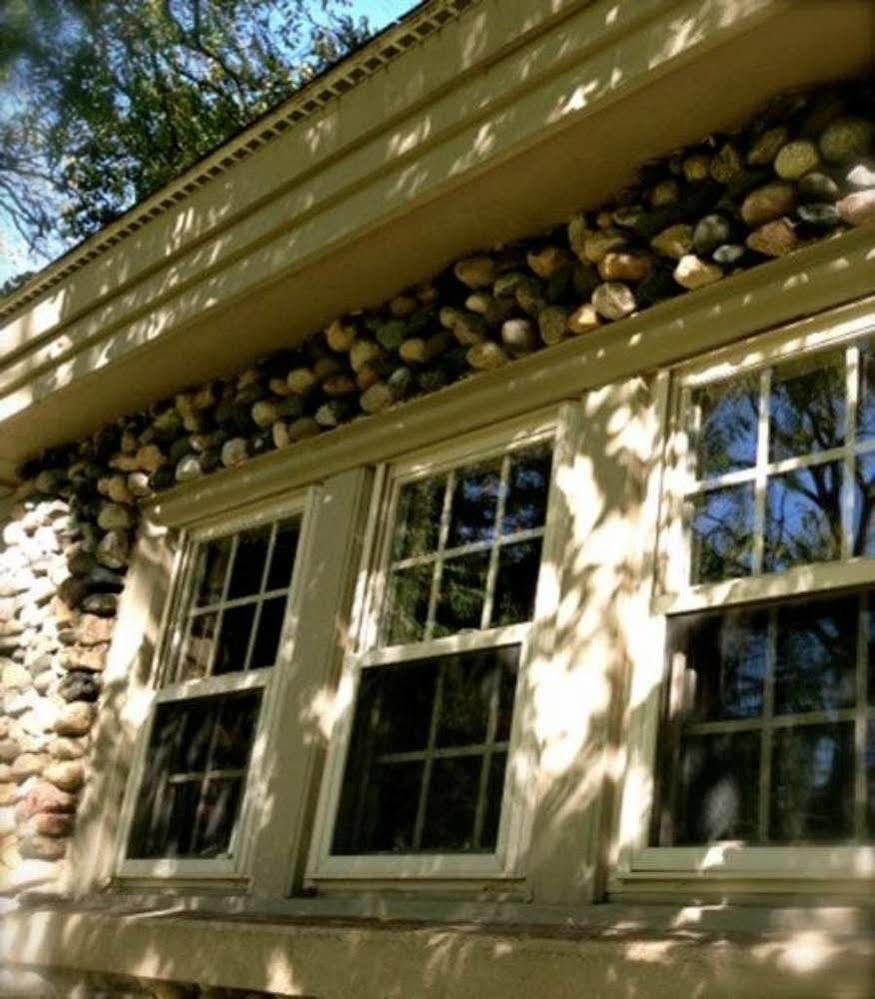 Aberdeen Stone Cottage B&B Траверс Сити Экстерьер фото